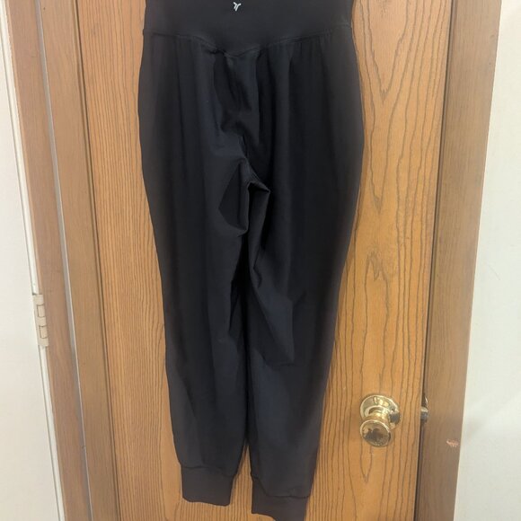 Old Navy Active Powersoft High Rise Go Dry Joggers with Pockets-Black Medium - Picture 4 of 5